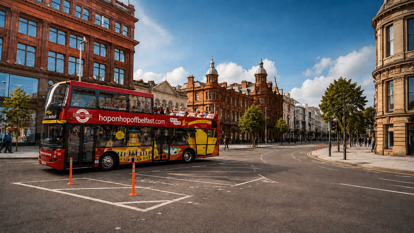 Belfast City Tours sightseeing bus